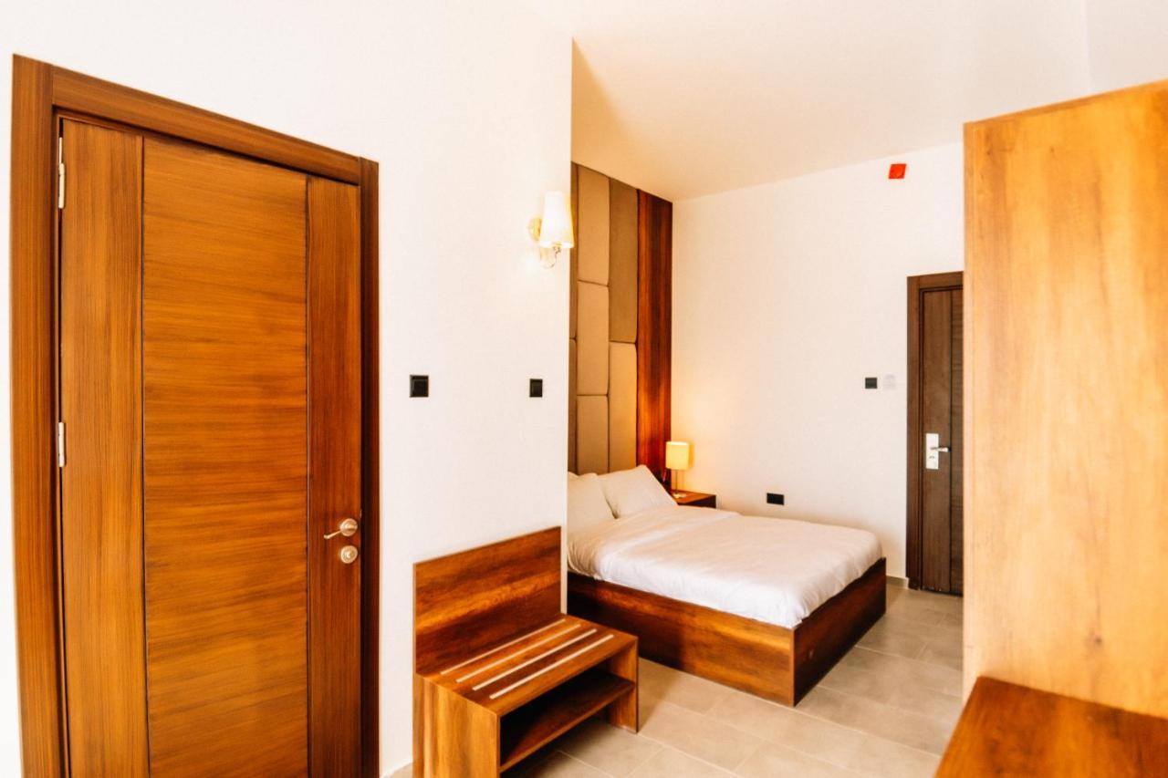 Cezar'S Airport Hotel 尼科西亚 外观 照片