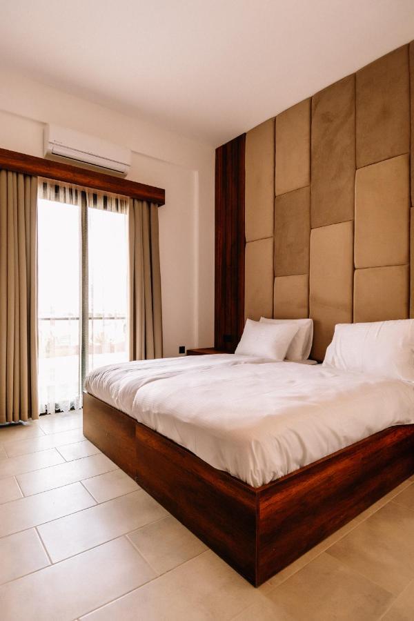 Cezar'S Airport Hotel 尼科西亚 外观 照片